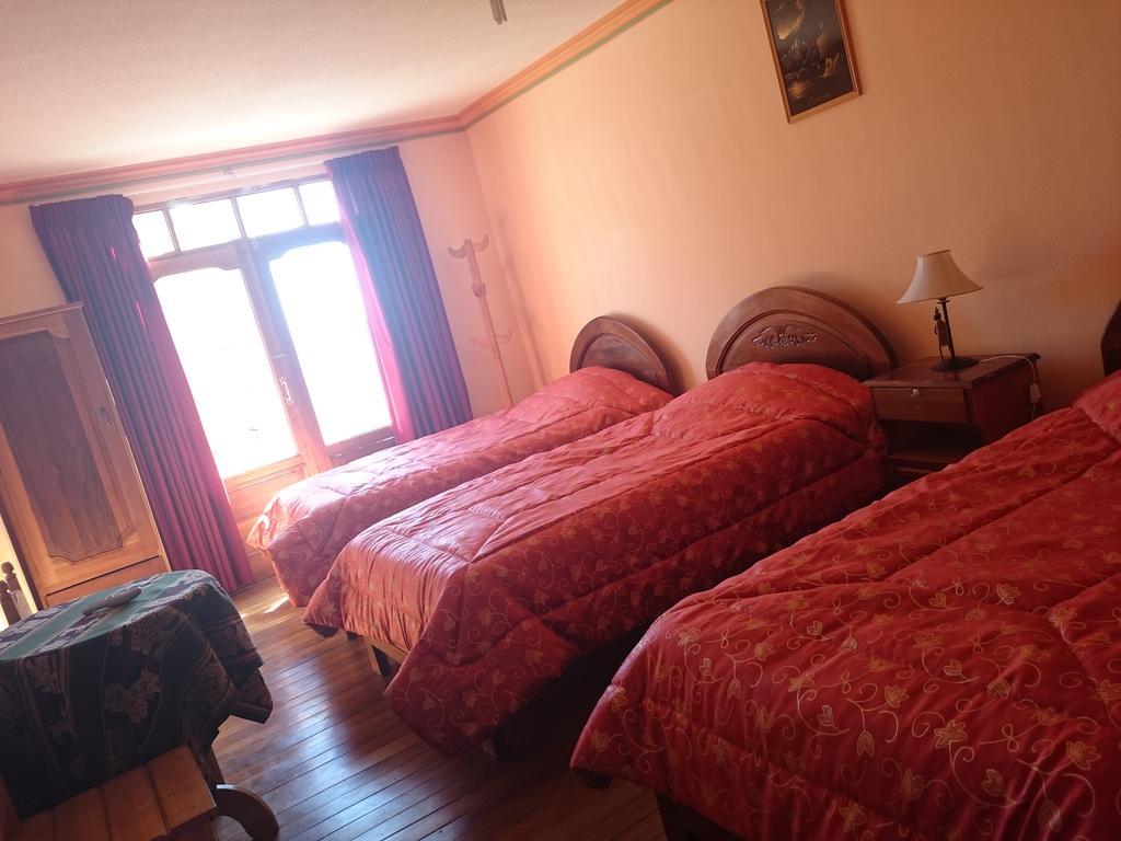 Hostal Real Los Andes Del Lago 코파카바나 객실 사진