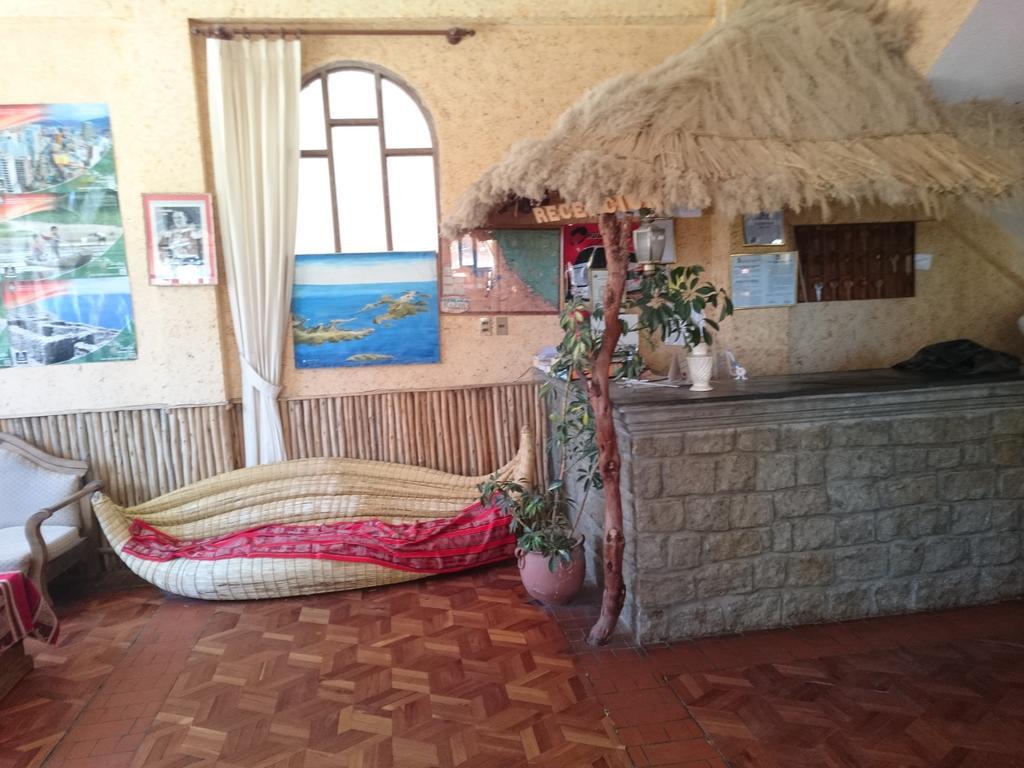 Hostal Real Los Andes Del Lago 코파카바나 외부 사진