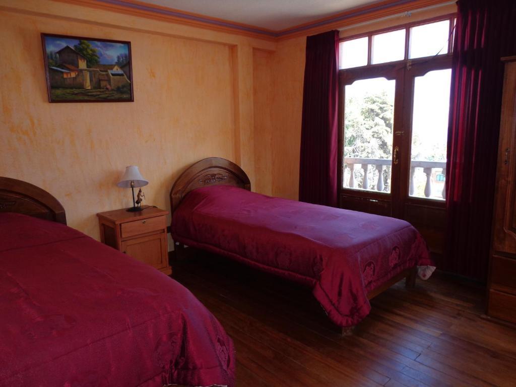 Hostal Real Los Andes Del Lago 코파카바나 외부 사진
